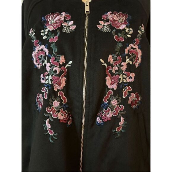 Roman's Women’s Black Floral Embroidered Bomber Zip-Up Jacket Size Medium 14/16 - Picture 4 of 10
